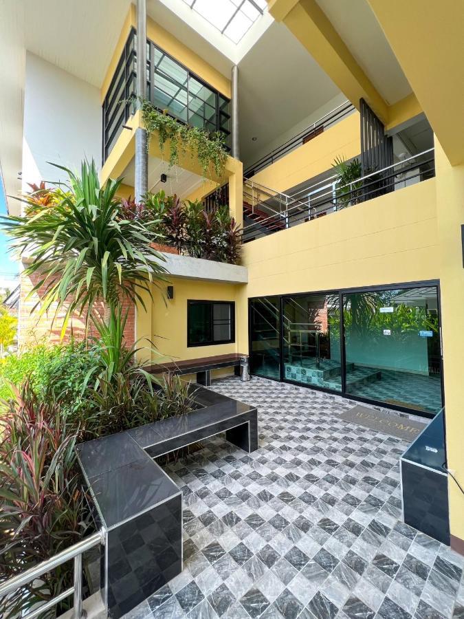 Boonjaras House-บุญจรัส เฮ้าส์ Aparthotel Ban Phue Exterior photo